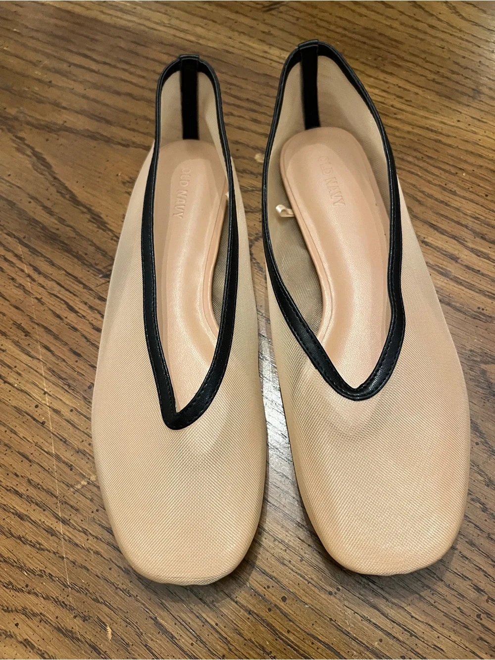 Old Navy Beige and Black Mesh Ballet Flats, size 8